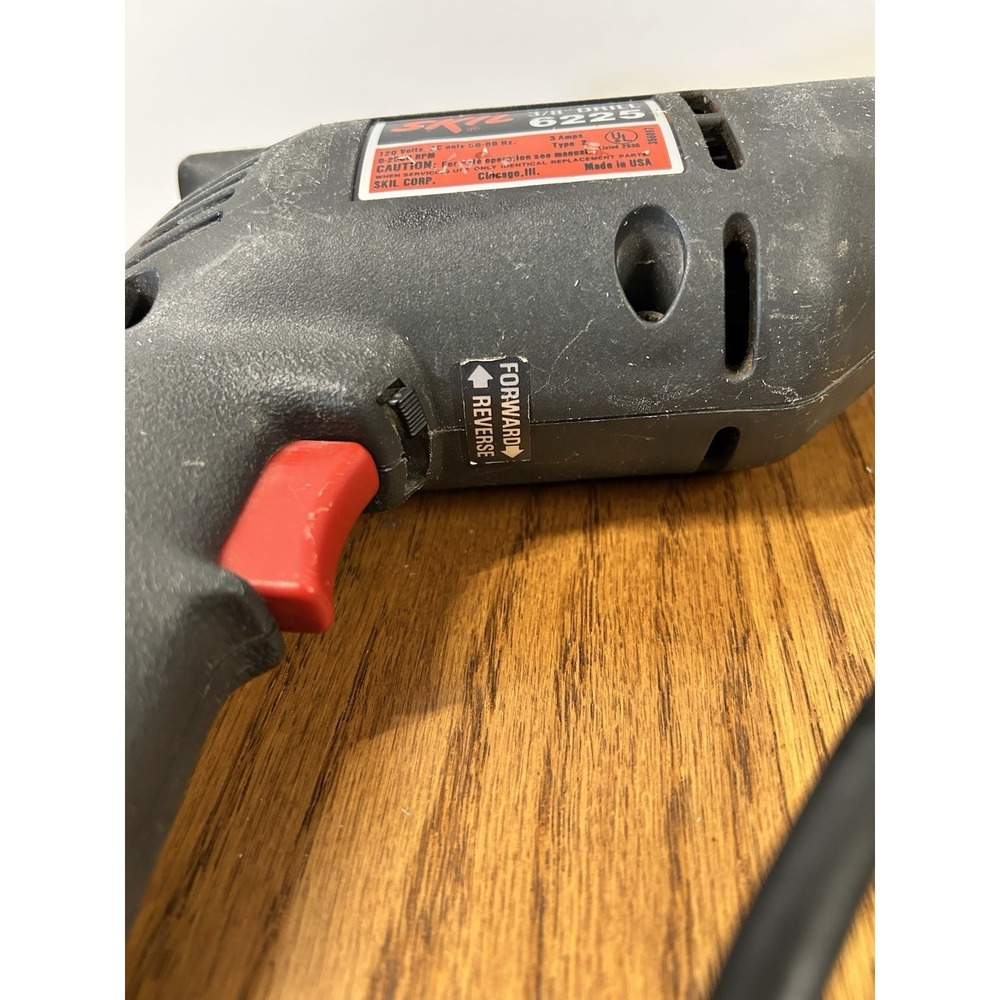 Skil‎ 6225 3/8" Drill Variable Speed Reversing 1/3 HP Corded Electric Power Tool - Picture 3 of 5